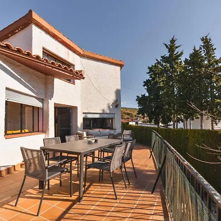 Holiday home Madmes House *