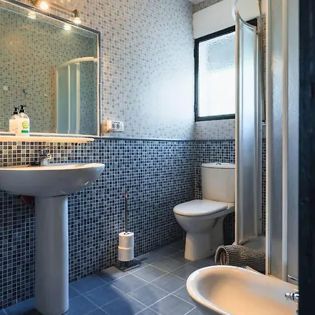 Madmes House * Альфакар