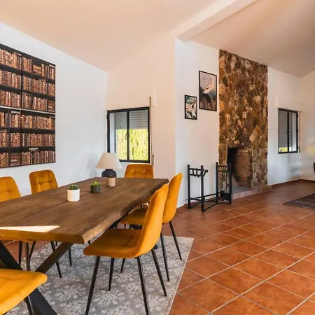 Madmes House Дом отдыха Альфакар